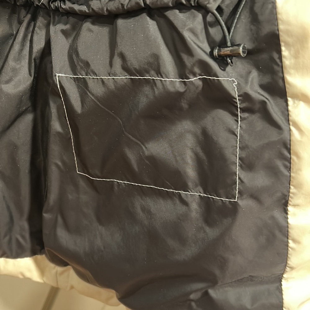 Moncler woman's jacket size 2 - Picture 10 of 16